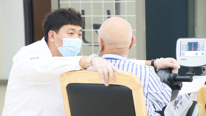 小型嵌入式社区养老机构投资：前景与考量